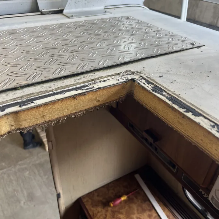 Vana katuseluugi eemaldamine 2