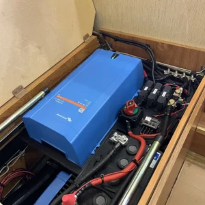 Victron Multiplusi paigaldus